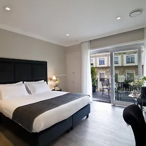 https://seven-suites.it-romehotels.com